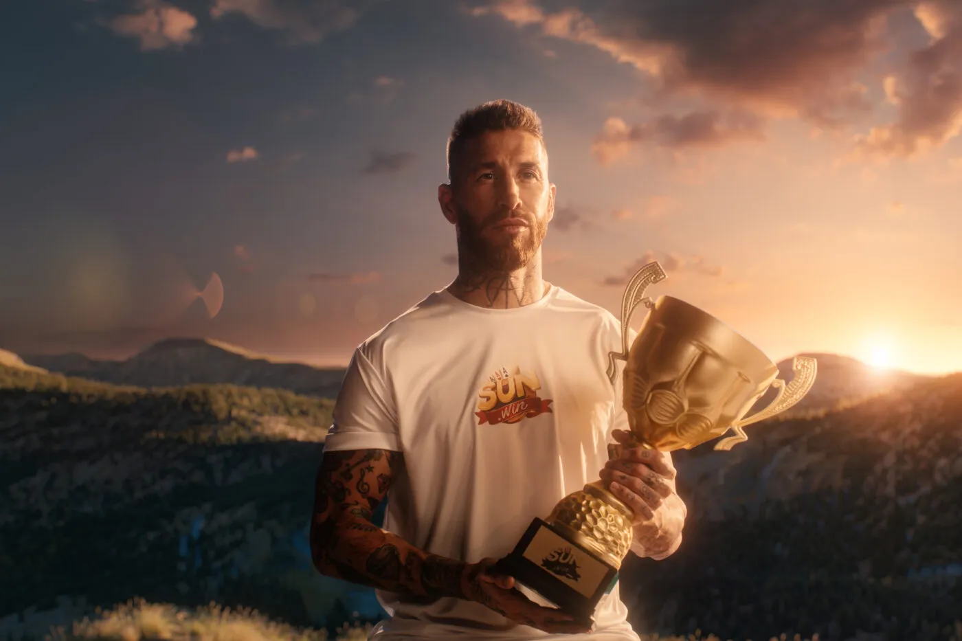 Ramos là chàng cầu thủ nổi tiếng, làm đại sứ cho Sunwin Ramos là chàng cầu thủ nổi tiếng, làm đại sứ cho Sunwin